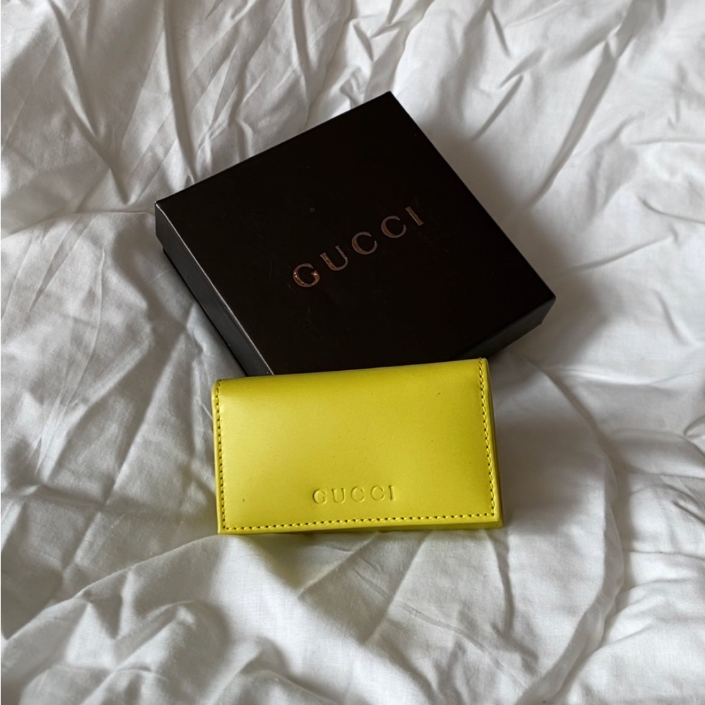 Authentic Gucci 6-ring key case